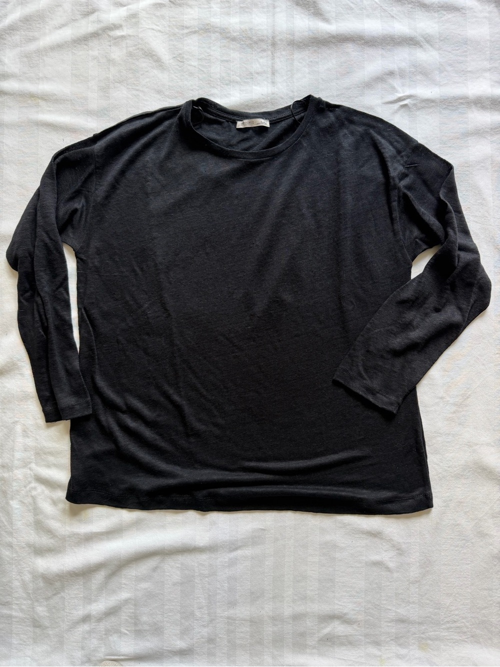 Zara Linen Black Long Sleeve Crewneck Top